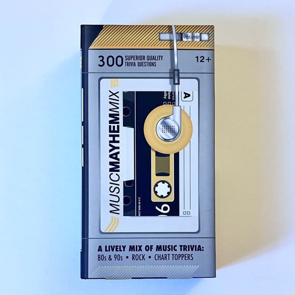 NEW Music Mayhem Mix 300 Trivia Game 2-6 Players - Picture 4 of 6